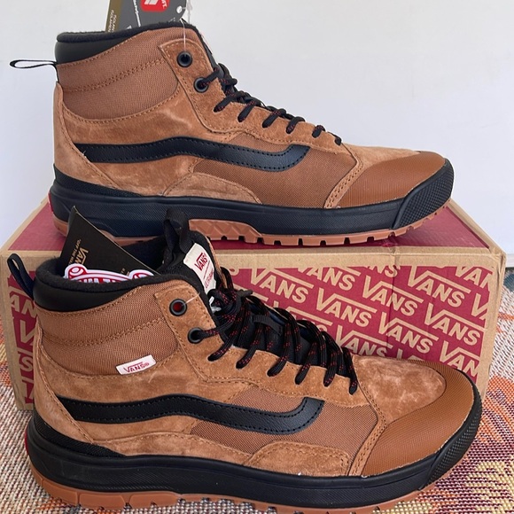 Vans WMNS Ultrarange Exo
Glazed Ginger
VN0A5KS5N1Z
Boots Sneakers - Picture 2 of 16
